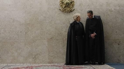 Como fábrica de cigarros conseguiu R$ 4,8 bilhões do governo?