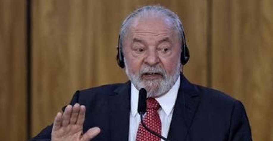 Lula prometeu protagonismo internacional e põe País como anão diplomático