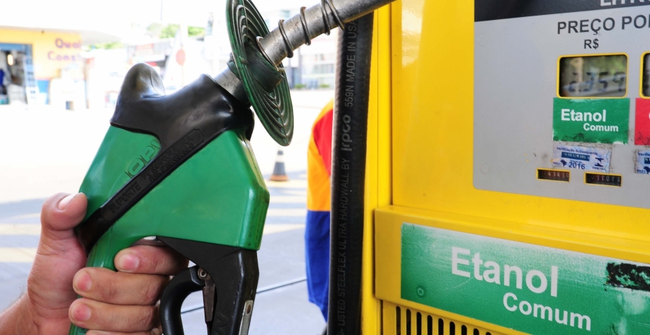 Etanol: Preço cai em 19 Estados e no DF; sobe em 3 e fica estável em 4
