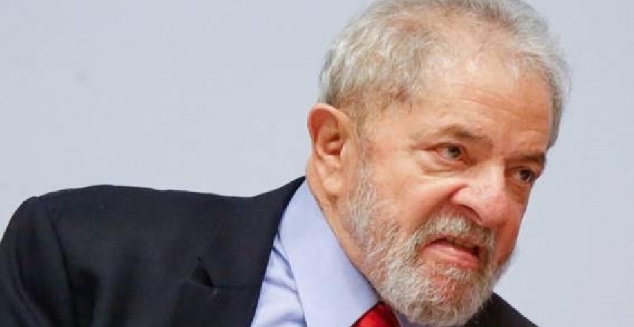 Governo  ironiza operação da PF contra Carlos Bolsonaro com ‘toc, toc, toc’