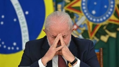 Lula reclama de programa para a indústria lançado em evento no Planalto