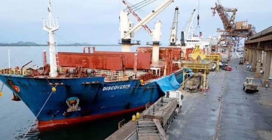 Portos do Arco Norte se igualam a Paranaguá na entrada de adubo
