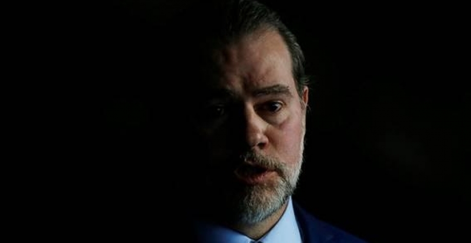 PGR  recorre contra suspensão de multa por Toffoli