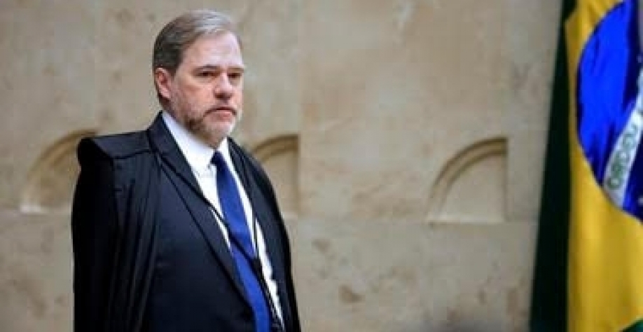 Paga-se aos corruptores por serviços prestados - Por J.R. Guzzo