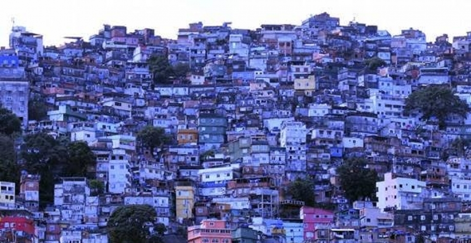Um em cada 4 brasileiros não tem acesso a coleta de esgoto