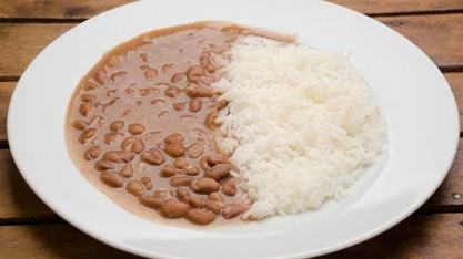 Após boa fase,produtor perde renda, mas consumidor paga menos por alimento