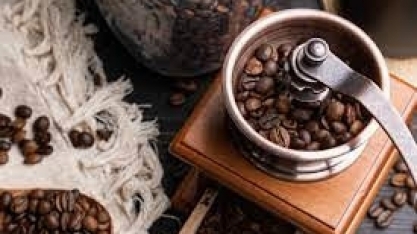 Safra de café do Brasil deve crescer 4,6% em 2024/2025, diz Itaú BBA