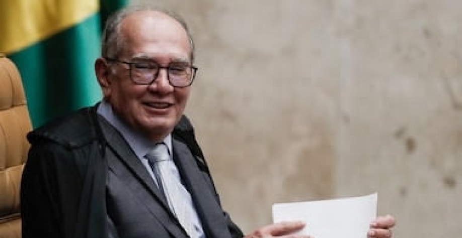 Gilmar Mendes condenou Bolsonaro antecipadamente e não deveria julgá-lo