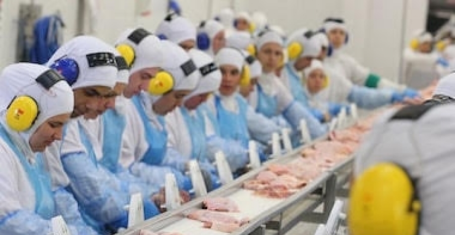 China irá comprar carne de mais 38 frigoríficos brasileiros; JBS lidera