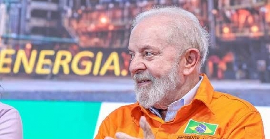 Prejuízo bilionário gera desconfiança com retomada de obras da Petrobras