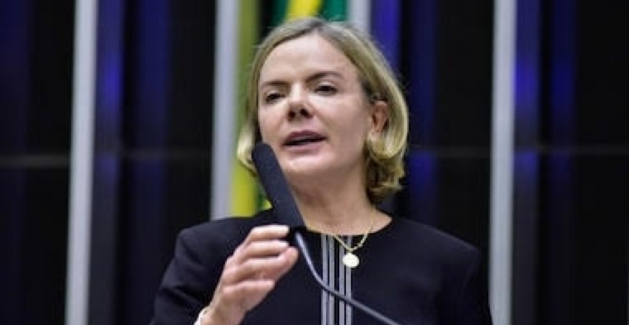 PT assina acordo com Partido Comunista de Cuba