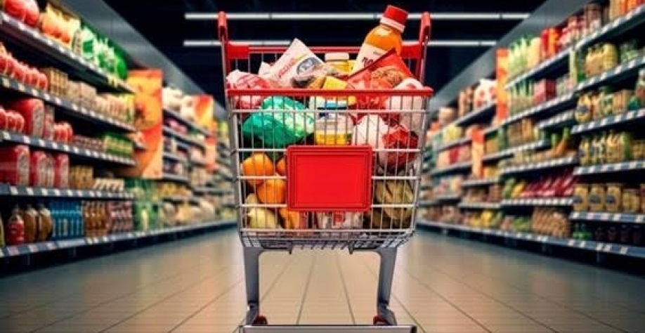 Alta de alimentos no varejo perde força neste mês