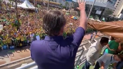 Tarcísio acompanha Bolsonaro em ato e é criticado por ausência na Agrishow