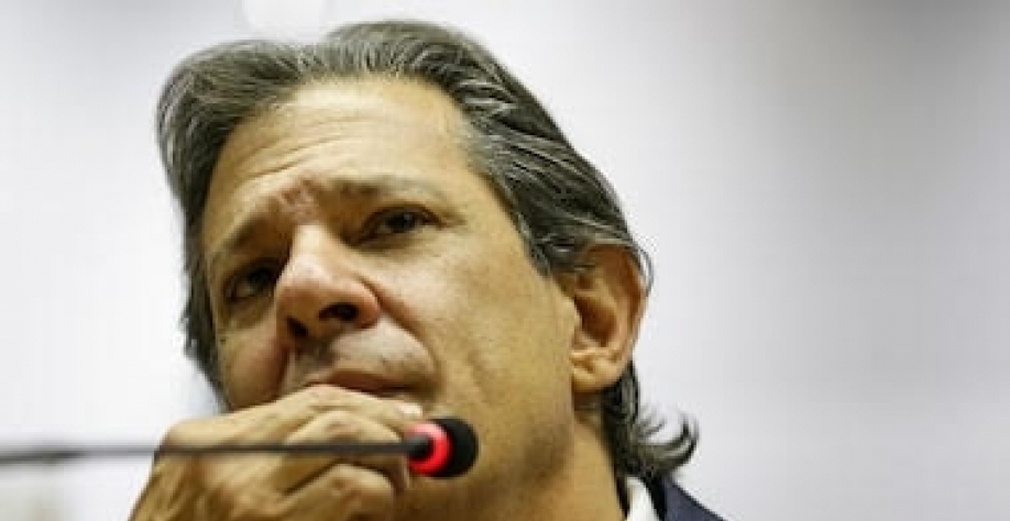 A economia, grande trunfo do governo Lula em 2023, parou e começa a recuar