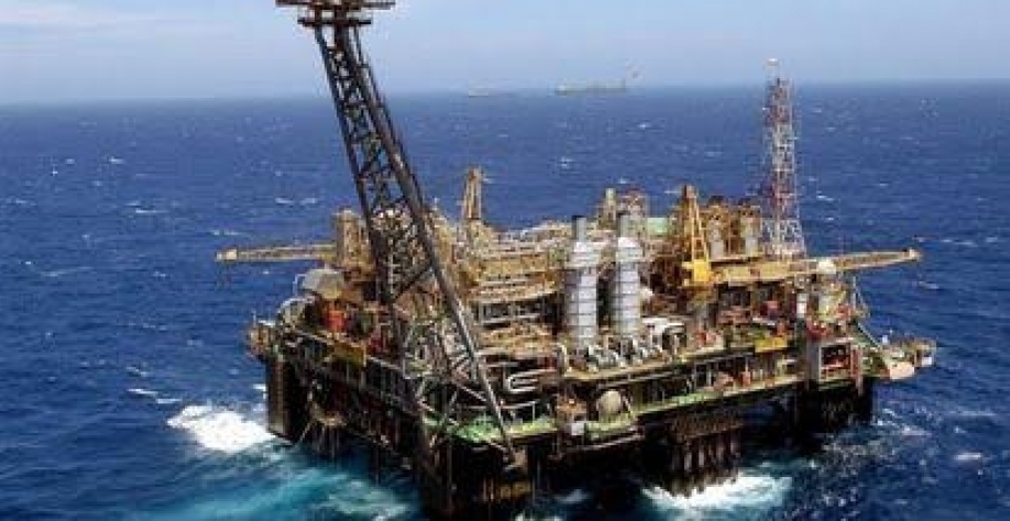 Brasil amplia reservas de petróleo a maior nível desde 2015   