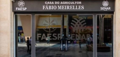 Mídia amiga publica “Convites Oficiais” para evento cancelado pela Justiça