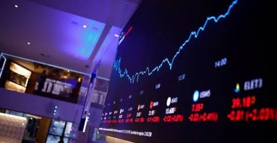 Dólar volta a subir após 3 quedas e vai a R$ 5,148; Bolsa cai pelo 2º dia