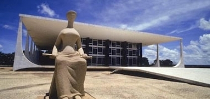 Censura no Brasil de hoje é pior do que a censura da ditadura militar