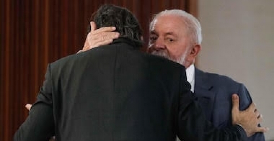 Castigo no 1º de Maio reflete fraude da política econômica do governo Lula