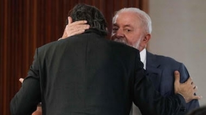 Castigo no 1º de Maio reflete fraude da política econômica do governo Lula
