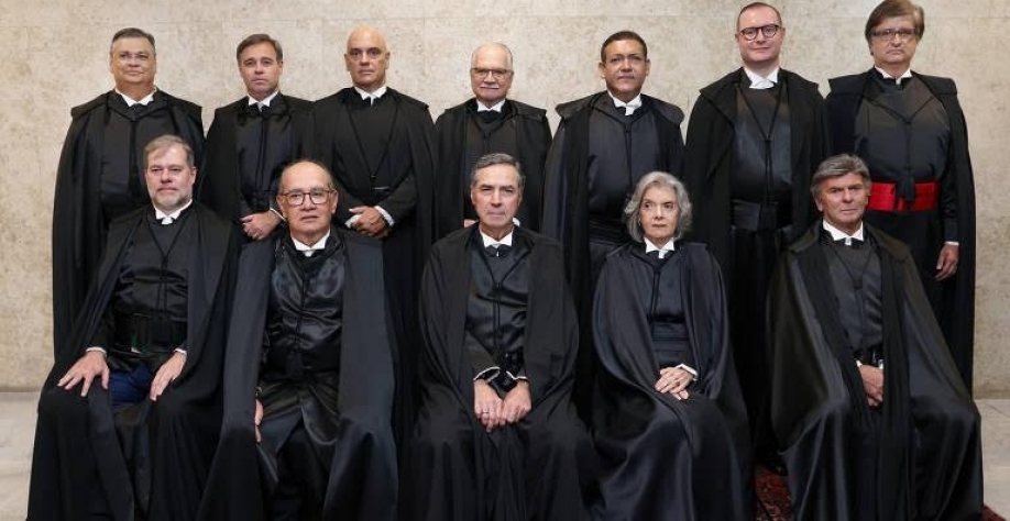 STF gasta R$ 200 mil com 4 seguranças no Réveillon nos EUA