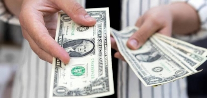 Dólar dispara e atinge R$ 5,51 após fala de Lula sobre corte de gastos