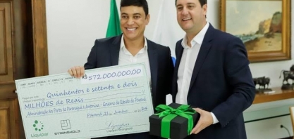 Liquipar e Toyota entregam cheque de meio bilhão a Ratinho Jr.
