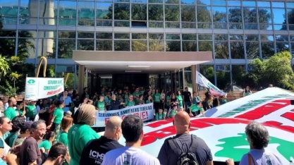 Servidores ambientais ampliam greve e fazem ato em frente a ministério