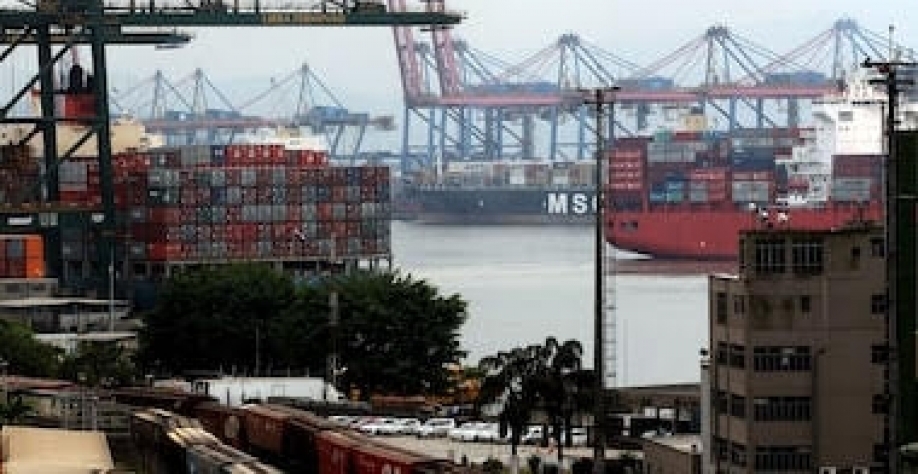 Brasil bate recorde de exportações para os EUA no 1º semestre de 2024