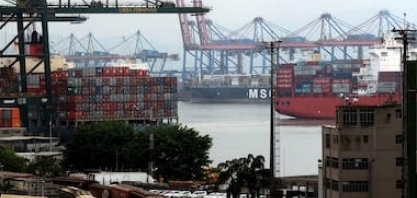 Brasil bate recorde de exportações para os EUA no 1º semestre de 2024