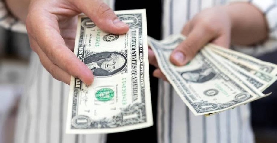 Dólar tem forte queda e vai a R$ 5,56 após falas de Lula e Haddad