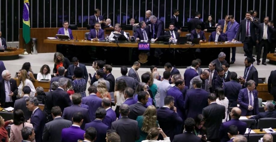 Câmara aprova texto com trava para IVA com carne na cesta básica zero