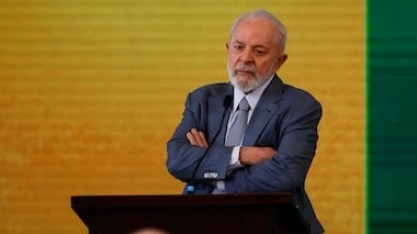 Ninguém traz mais prejuízos para o governo do que Lula com suas falas