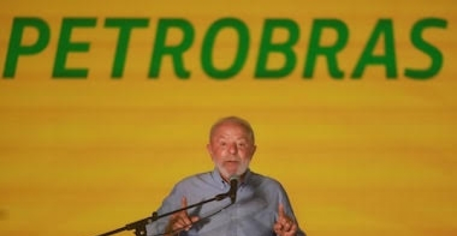 Governo Lula atira-se ao delírio que pode levar Petrobras à ruína