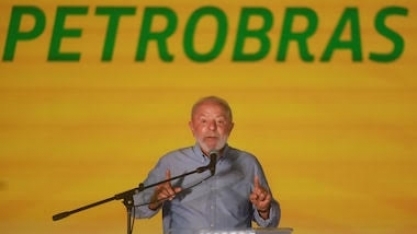 Governo Lula atira-se ao delírio que pode levar Petrobras à ruína