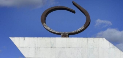 'Chama eterna' da democracia é apagada por falta de gás em Brasília