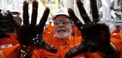 Petrobras tem prejuízo de R$ 2,6 bi e anuncia R$ 13,6 bi em dividendos