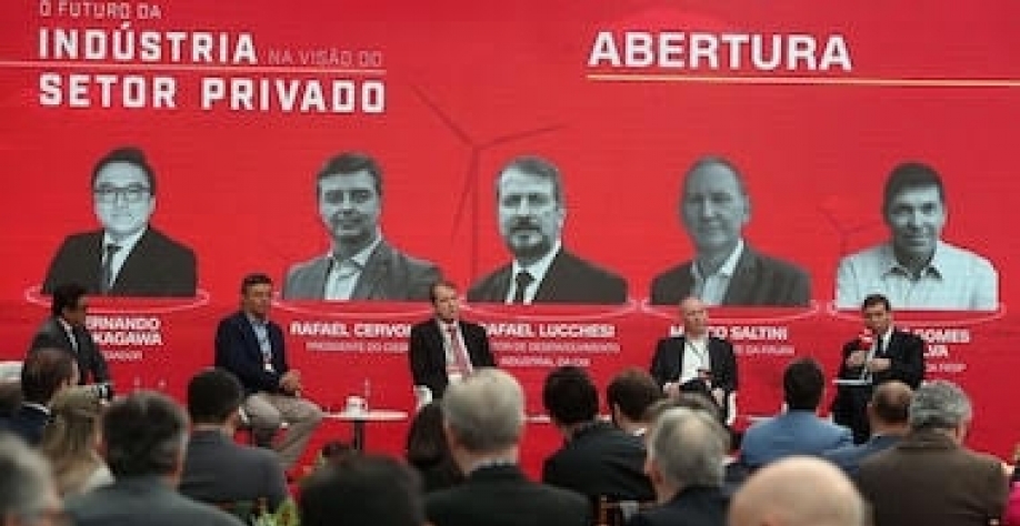 País pagou R$ 4,7 tri de juros em 10 anos em vez de investir na indústria