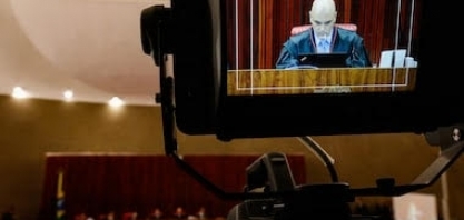 Quanto maior o salto, maior a queda e,no caso de Xandão, dele e do Supremo