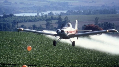 Fundo Clima: BNDES financia 1ª aeronave agrícola a etanol da Embraer