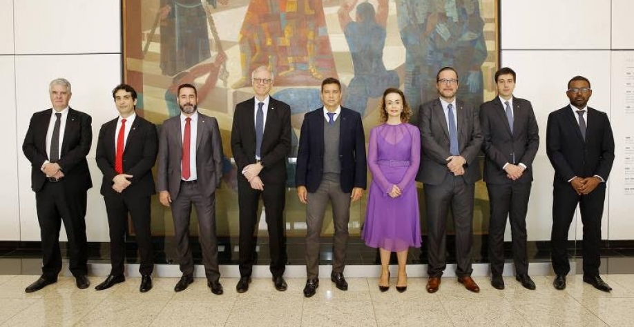 BC aumenta juros em 0,25% ponto em 1ª alta sob Lula 3