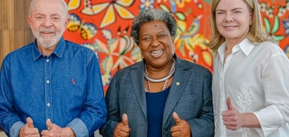 Nova ministra é ré acusada de superfaturar R$ 6,5 mi em uniformes escolares