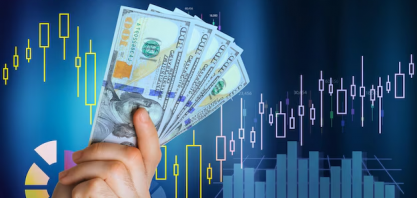 Bolsa fecha em queda e dólar tem leve baixa de olho em Brasília