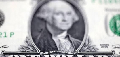 Dólar fecha em queda e Bolsa sobe, com pacote fiscal e eleições dos EUA