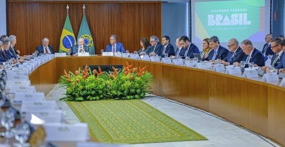 Lula pede pacto, Caiado critica projeto e Tarcísio quer pacote conjunto