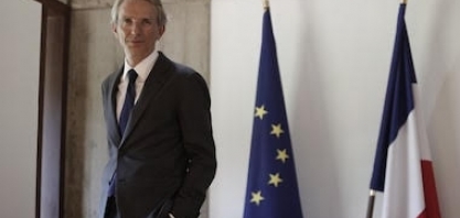 Embaixador procura senadores para evitar audiência sobre caso Carrefour