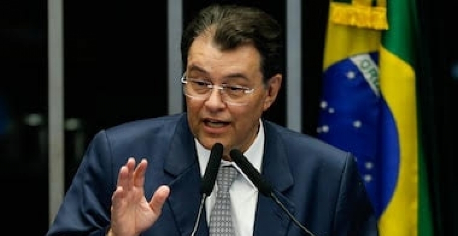 Braga desagrada setor de combustíveis em relatório da tributária no Senado