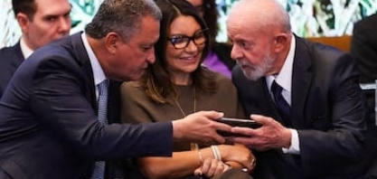 Lula deixou de ser o presidente para se tornar um meme na internet