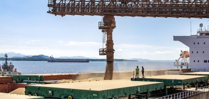 Temor de guerra comercial com EUA faz China importar volume recorde de soja