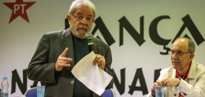 Lula sofre golpe, sem armas, para não cumprir seu programa, diz Rui Falcão